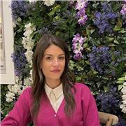 Ripetizioni, aiuto compiti e lezioni di conversazione per chi vuole imparare o migliorare l'italiano. Sono laureata in Linguistica Moderna. Contattami, risultati garantiti!